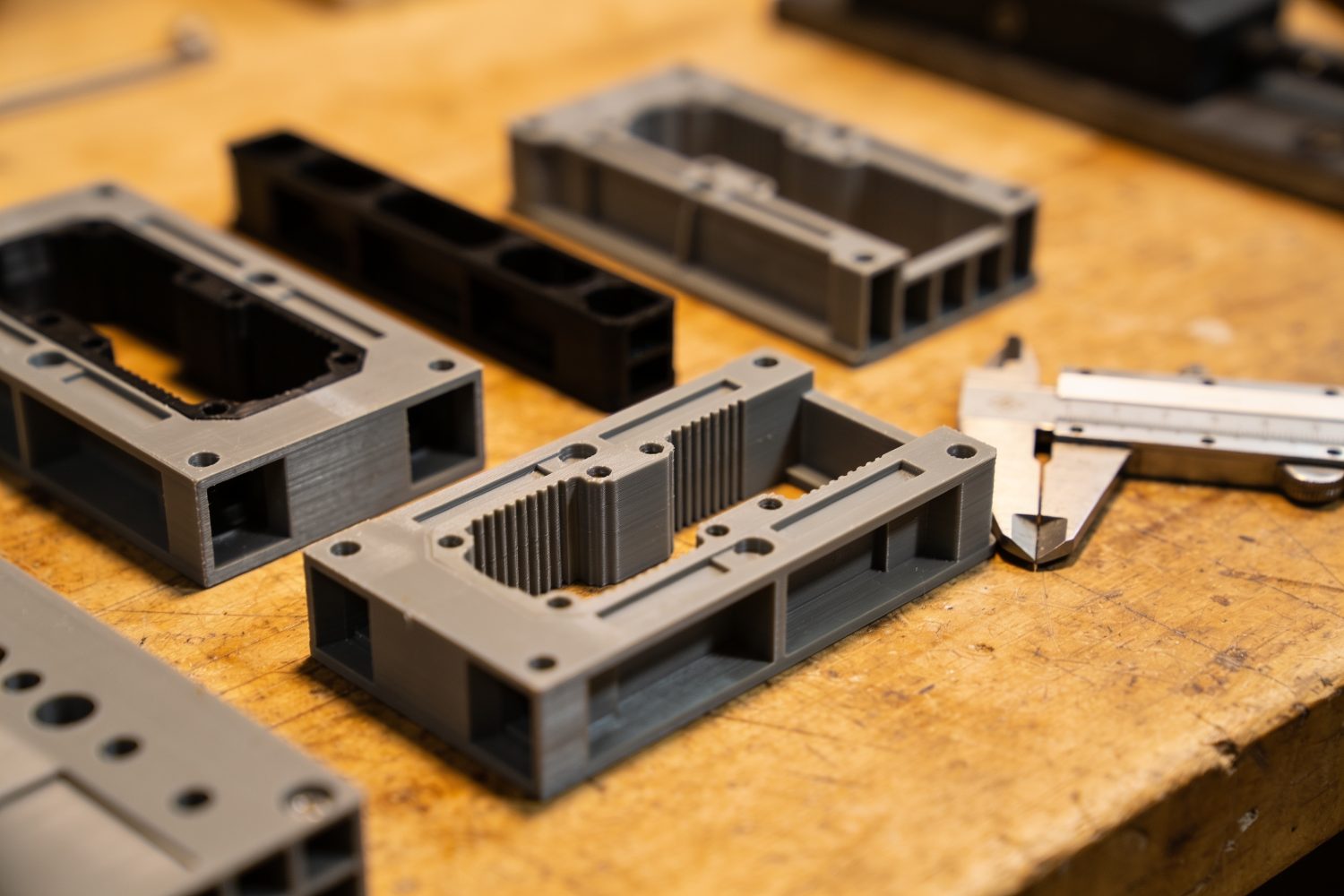 Assembly of several printed parts